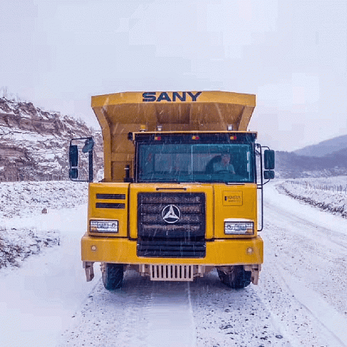 Карьерный самосвал SANY SKT90S