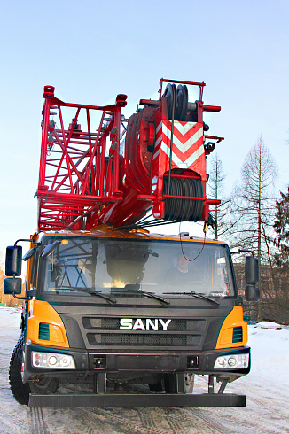 Автокран STC500