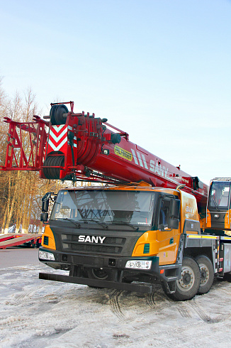 Автокран STC500